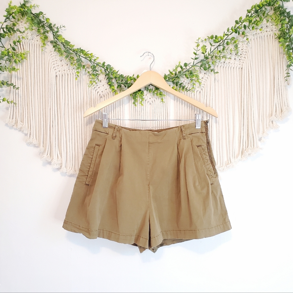 ANTHROPOLOGIE Olive Pleated Zip Side High Rise Shorts sz 8